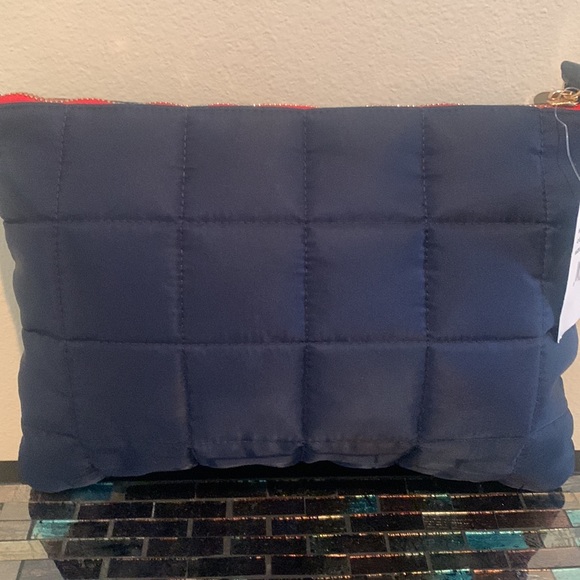 CLARE . V QUILTED NYLON FLAT CLUTCH - Picture 6 of 12